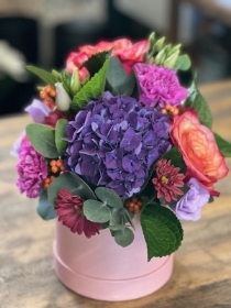 Mother’s Day flower arranging event